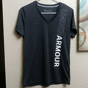 Ladies Under Armour Gray Heatgear shirt S